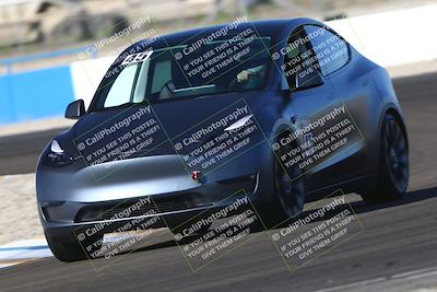 media/Nov-08-2025-Speed Ventures (Sat) [[1c7a6332f5]]/TC B/Session 3 (Turn 1)/